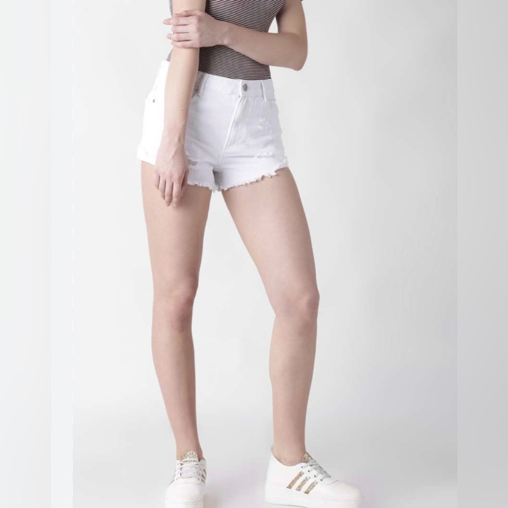 Forever 21 White High Waisted Denim Shorts Frayed Hem Size 27 NWT